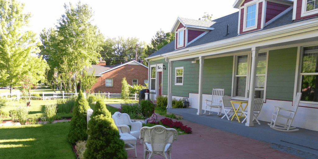 Picture of historic home.